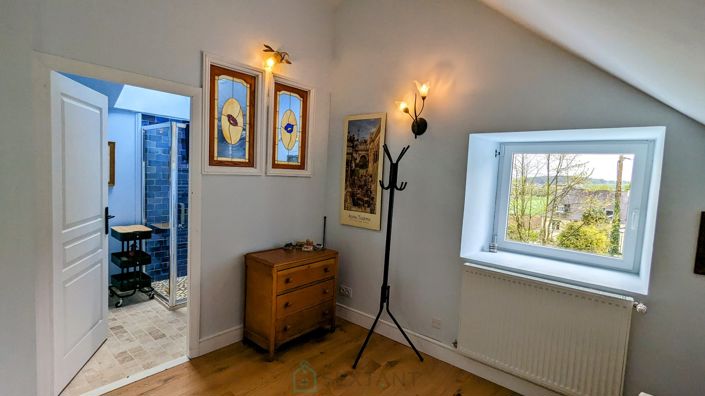 Image No.18-6 Bed Property for sale