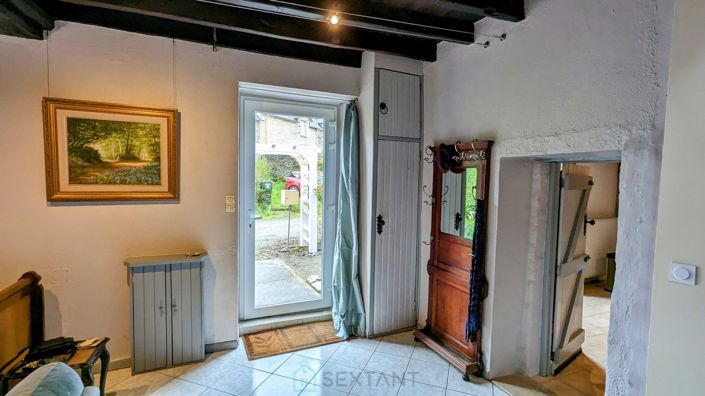 Image No.31-6 Bed Property for sale