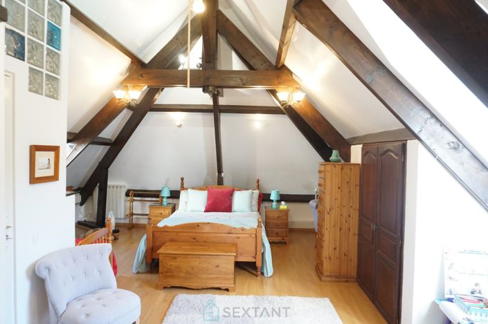 Image No.16-5 Bed Property for sale