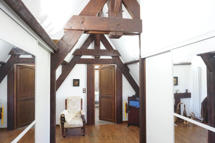 Image No.19-5 Bed Property for sale