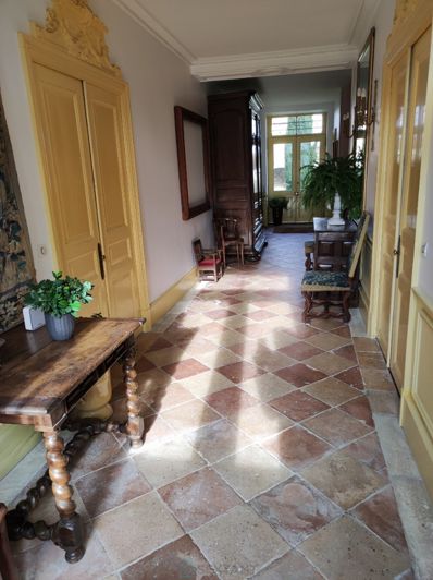 Image No.5-7 Bed House for sale