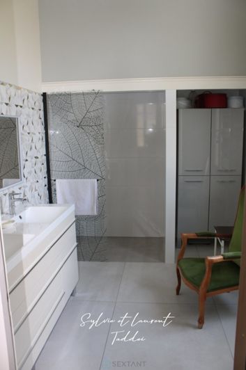 Image No.12-6 Bed House for sale