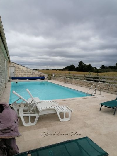 Image No.9-12 Bed Property for sale