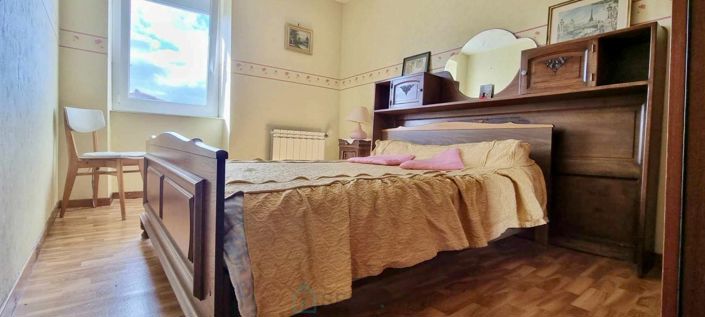 Image No.14-2 Bed Property for sale