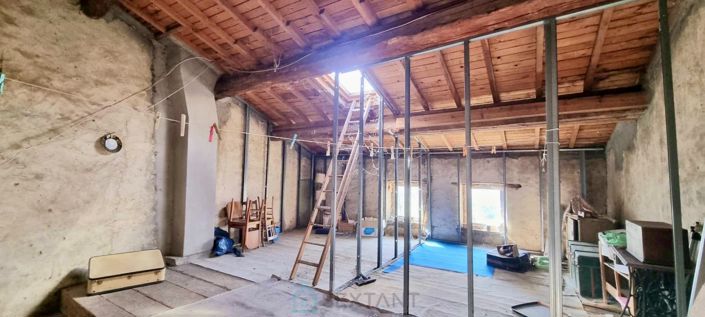 Image No.16-2 Bed Property for sale