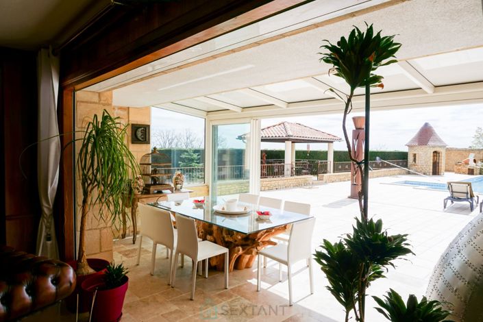 Image No.15-6 Bed Property for sale