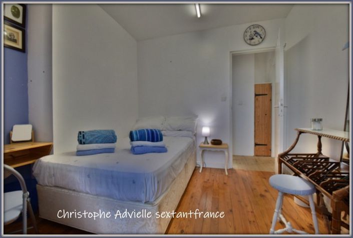 Image No.7-4 Bed Property for sale