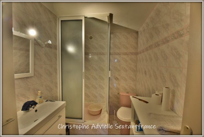 Image No.10-4 Bed Property for sale