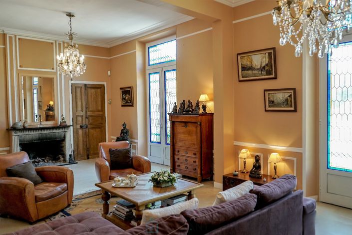 Image No.3-7 Bed Property for sale