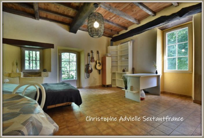 Image No.4-4 Bed House for sale