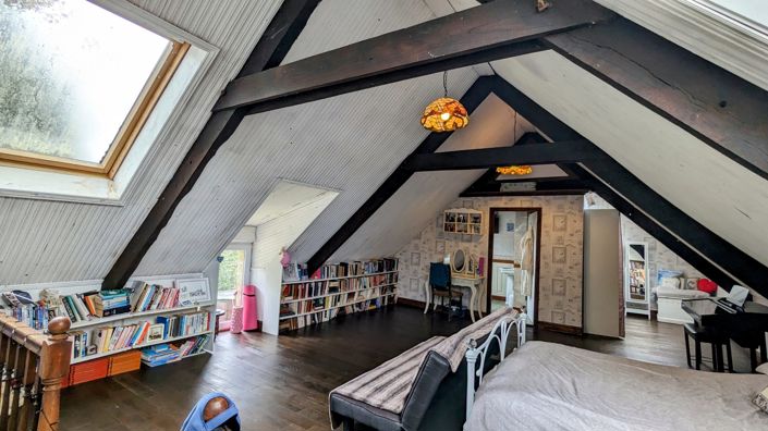 Image No.13-3 Bed Property for sale