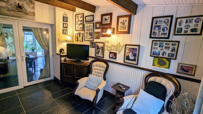 Image No.17-3 Bed Property for sale