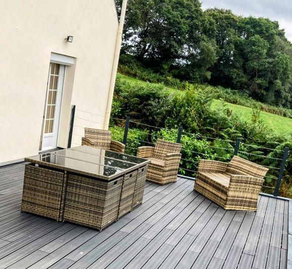 Image No.24-5 Bed Property for sale