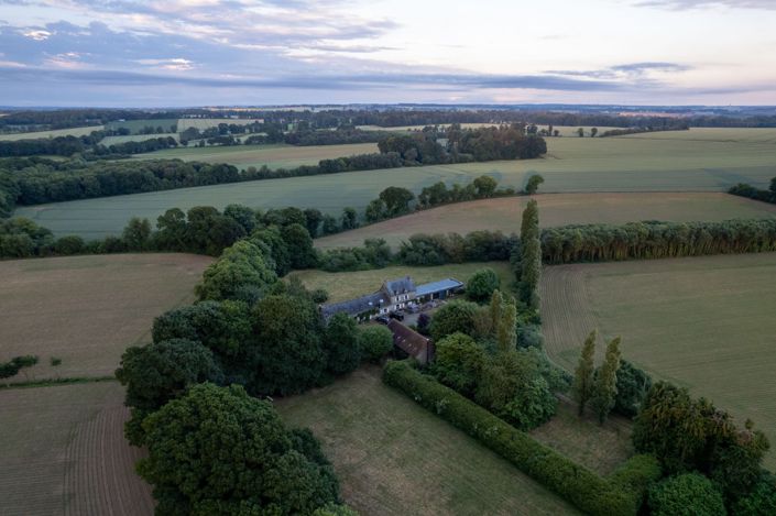 Image No.33-8 Bed Property for sale