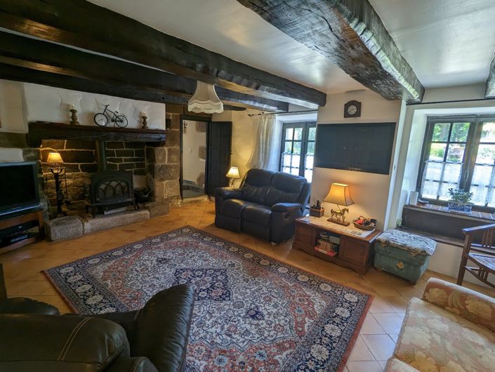 Image No.5-8 Bed Property for sale