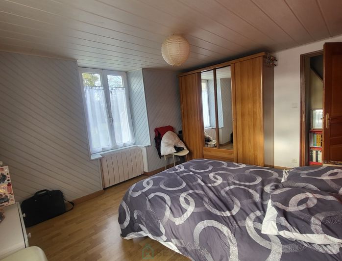 Image No.8-4 Bed Property for sale