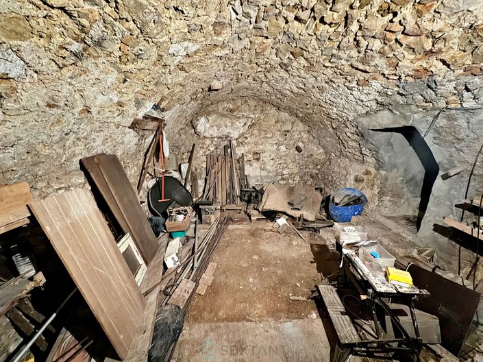 Image No.13-2 Bed Property for sale