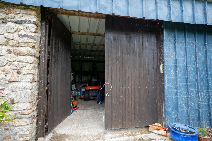 Image No.35-8 Bed Property for sale