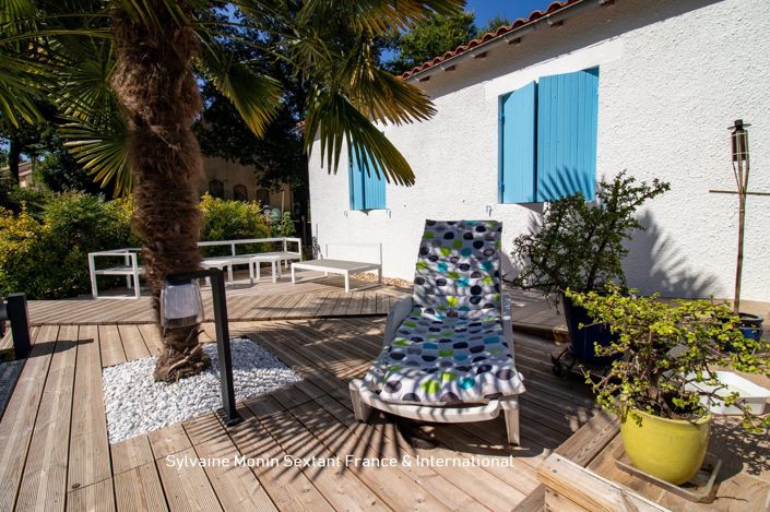 Image No.3-5 Bed Property for sale