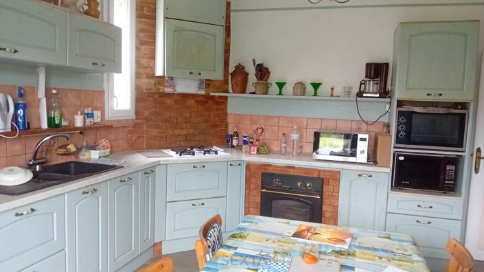 Image No.8-4 Bed Property for sale