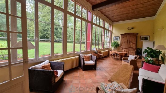 Image No.5-8 Bed Property for sale