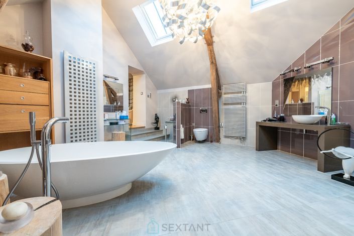 Image No.18-3 Bed Property for sale