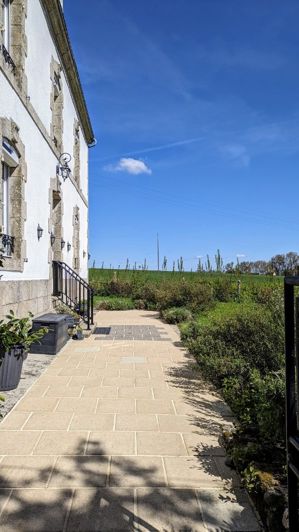 Image No.5-4 Bed Property for sale