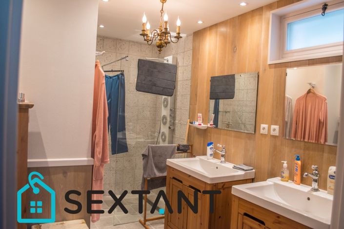 Image No.7-5 Bed House for sale