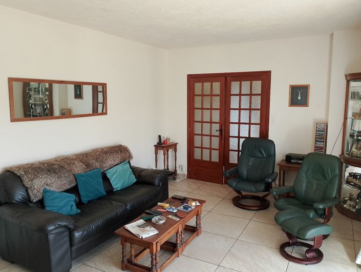 Image No.6-3 Bed House for sale