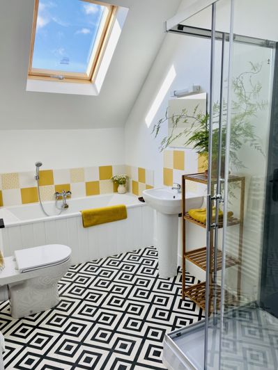 Image No.11-8 Bed Property for sale