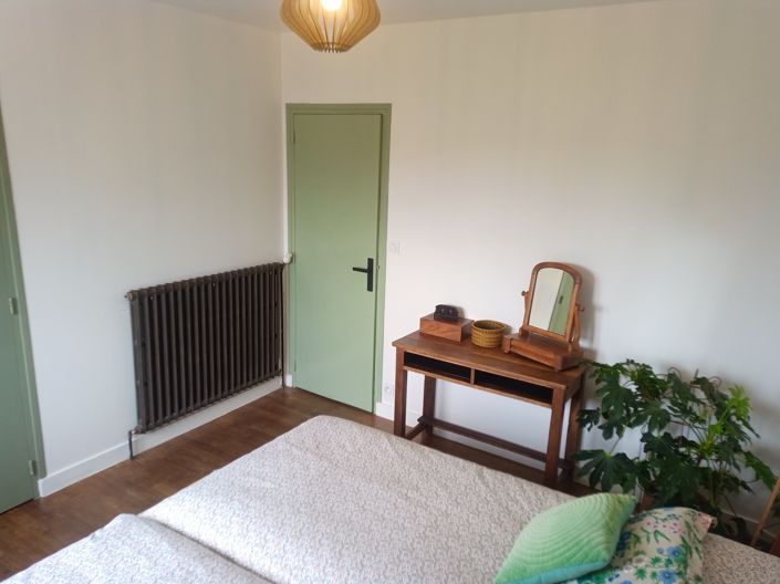 Image No.27-8 Bed Property for sale