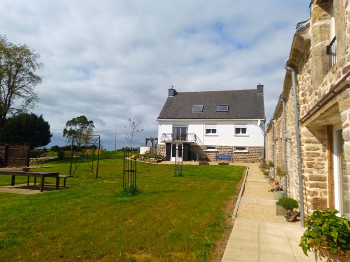 Image No.34-8 Bed Property for sale