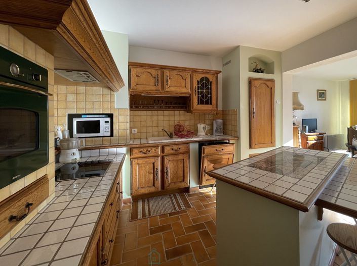 Image No.15-5 Bed Villa for sale