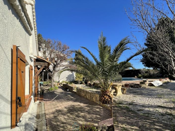 Image No.7-5 Bed Villa for sale