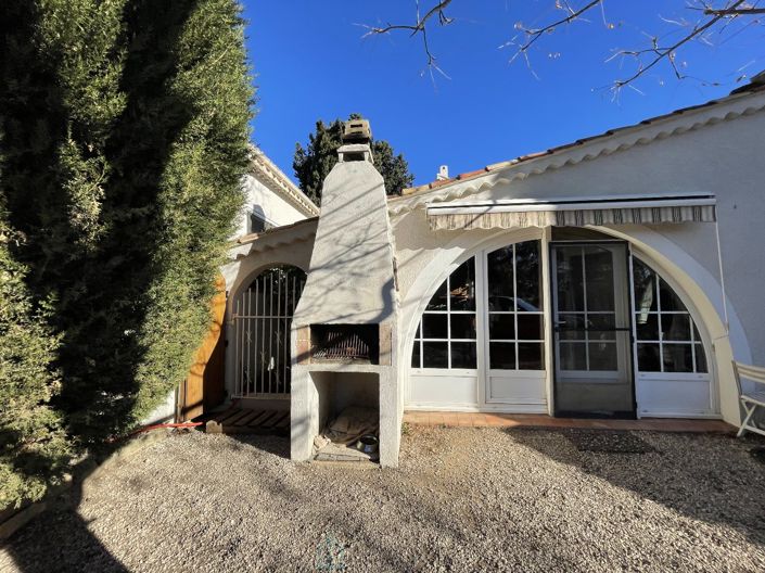 Image No.8-5 Bed Villa for sale