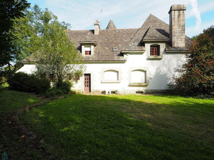 Image No.4-6 Bed Property for sale