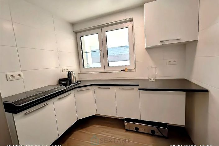 Image No.12-4 Bed Property for sale