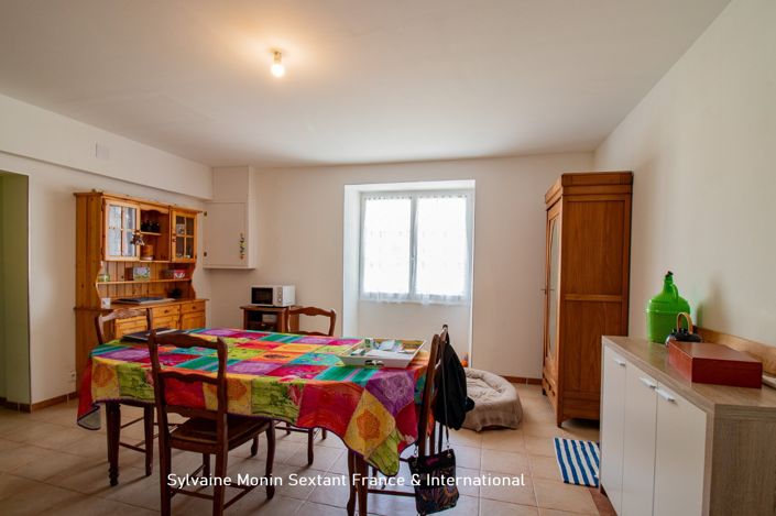 Image No.14-2 Bed Property for sale