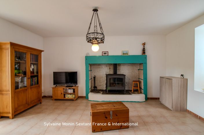 Image No.11-2 Bed Property for sale