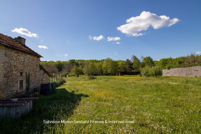 Image No.9-2 Bed Property for sale