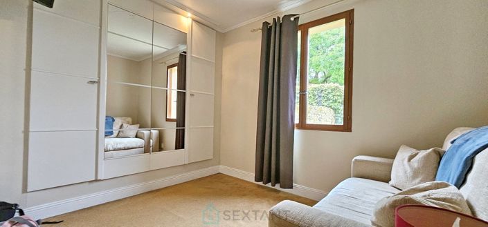 Image No.26-3 Bed House for sale