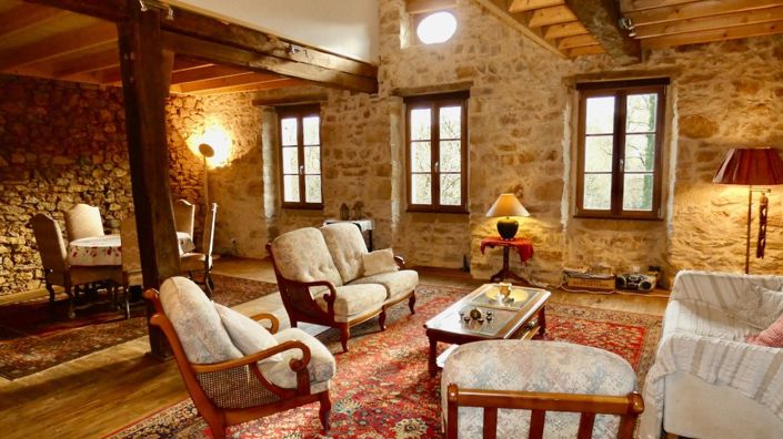 Image No.19-3 Bed Property for sale