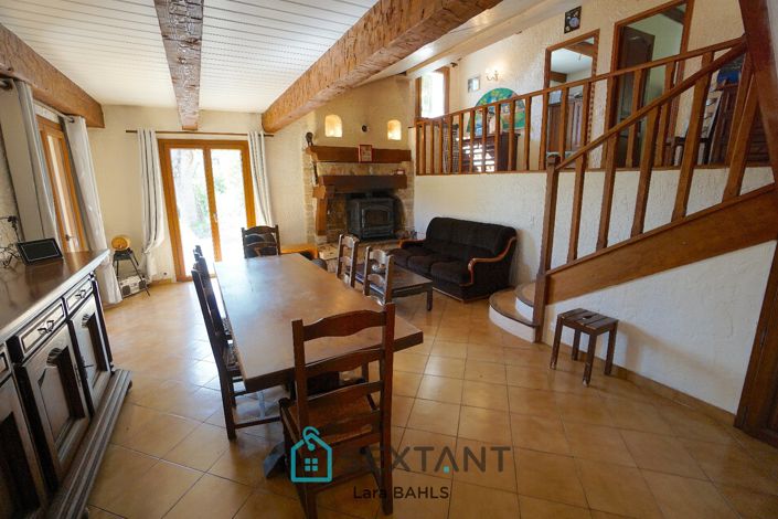 Image No.4-3 Bed Property for sale