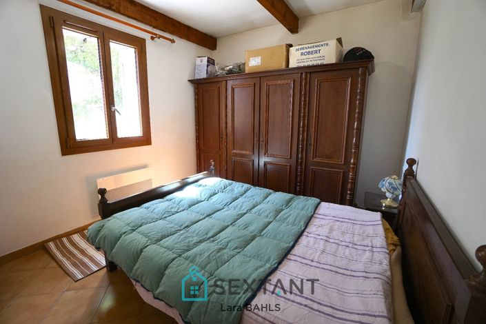 Image No.8-3 Bed Property for sale