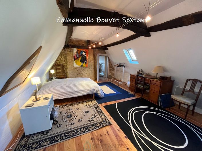 Image No.12-4 Bed Property for sale