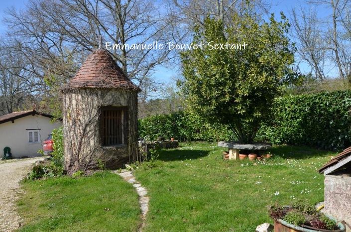 Image No.6-4 Bed Property for sale