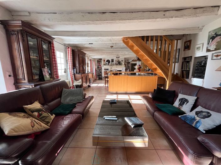 Image No.7-4 Bed Property for sale