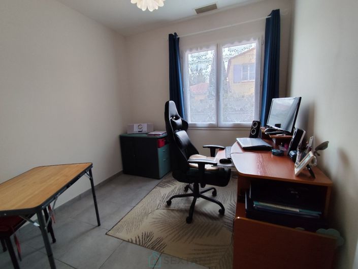 Image No.7-2 Bed House for sale