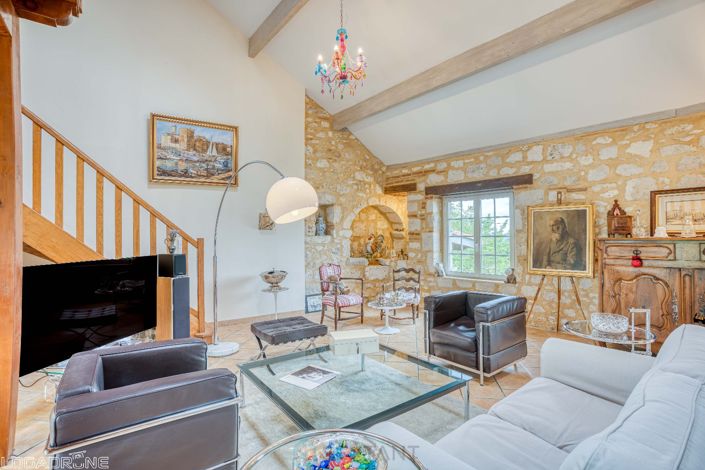 Image No.13-5 Bed Property for sale