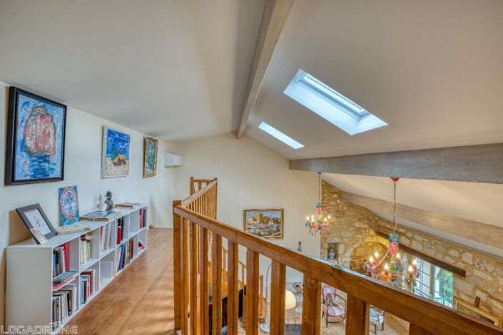 Image No.16-5 Bed Property for sale